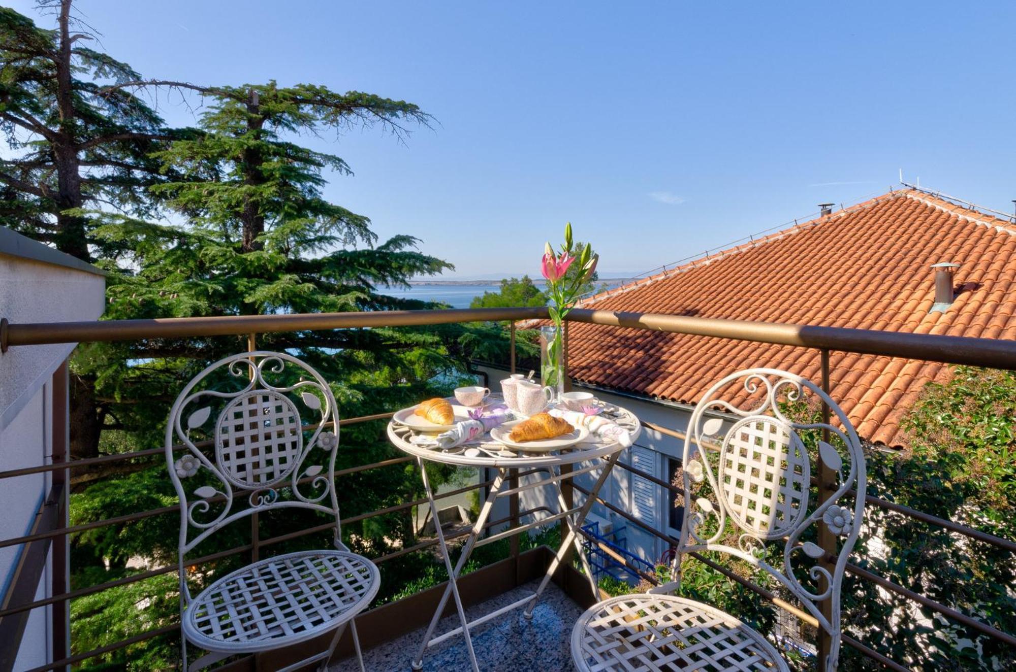 Villa Maslina Apartments Crikvenica Exterior photo