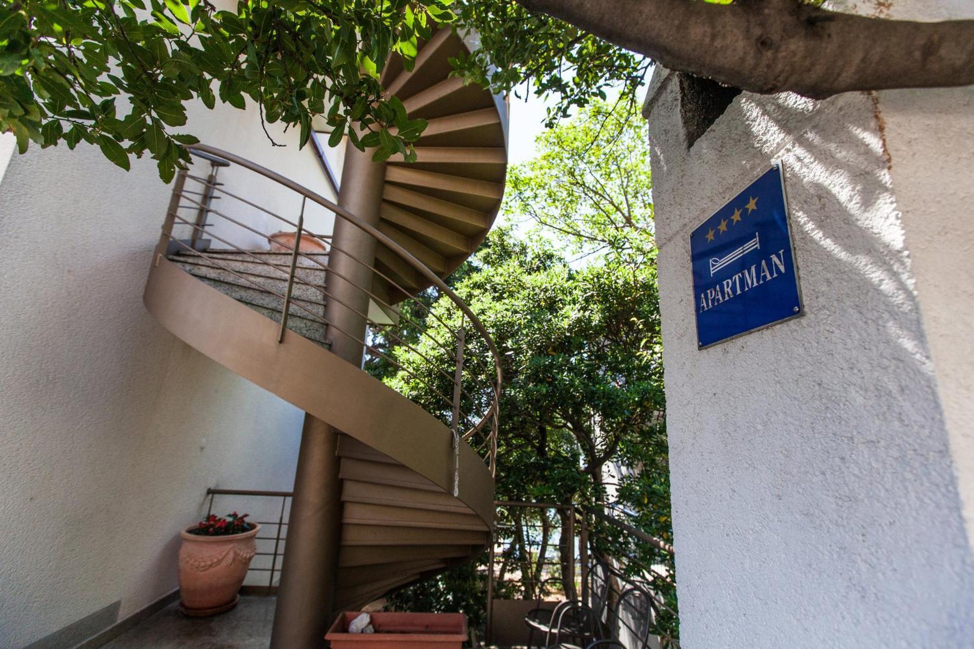 Villa Maslina Apartments Crikvenica Exterior photo